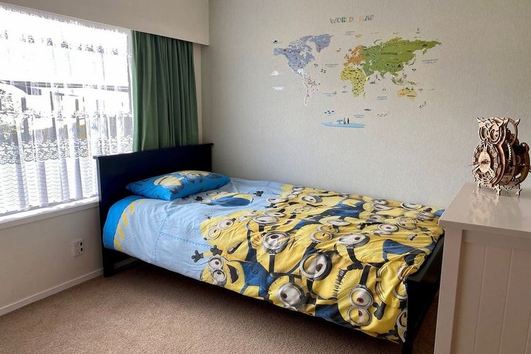 Photo of property in 31 Beechdale Crescent, Pakuranga Heights, Auckland, 2010