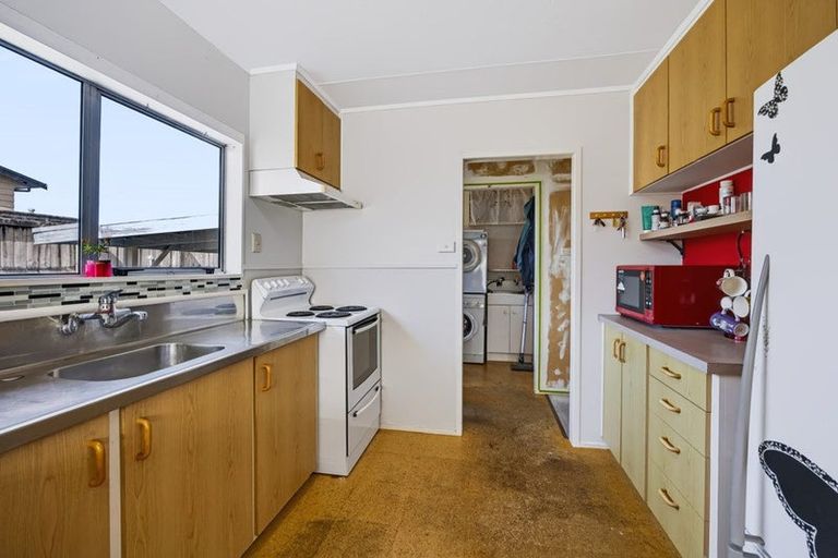 Photo of property in 22 Rewa Street, Inglewood, 4330