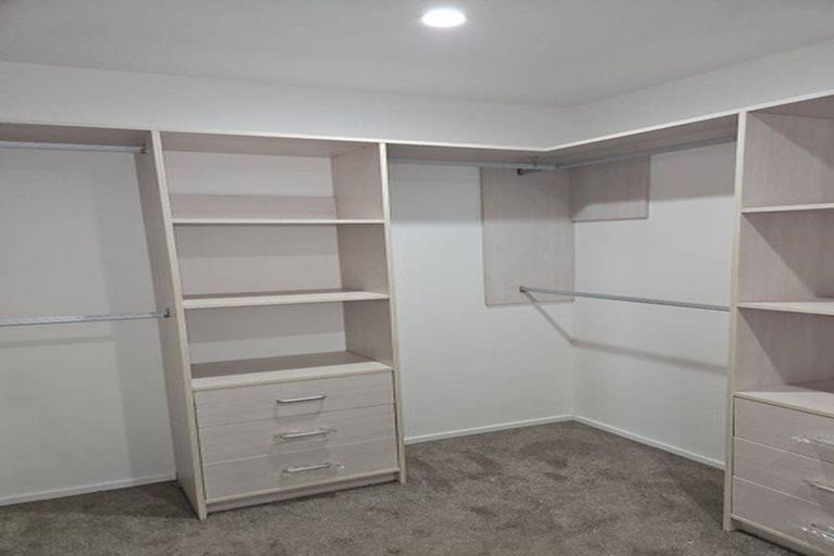 Photo of property in 10 Cliff Road, Papakura, 2110