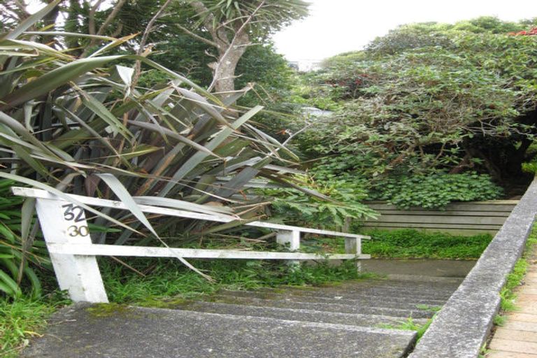 Photo of property in 30 Nottingham Street, Karori, Wellington, 6012