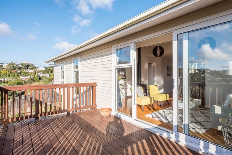 Photo of property in 25 Voltaire Street, Karori, Wellington, 6012