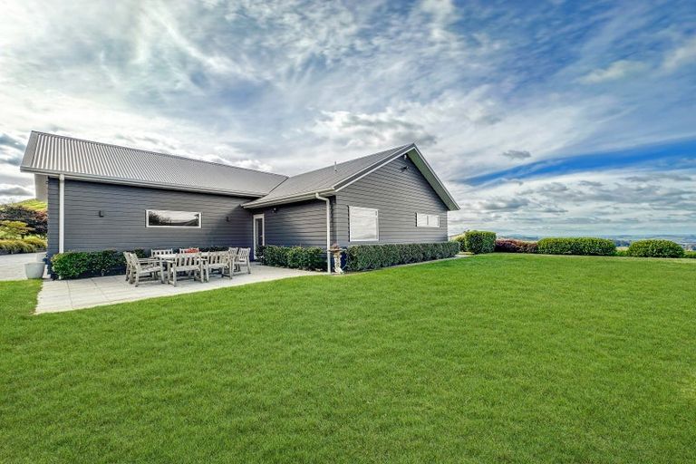 Photo of property in 97 Highland Drive, Acacia Bay, Taupo, 3385