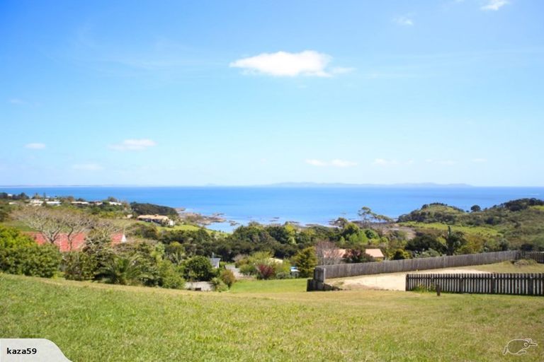 Photo of property in 15 Nancy Wake Place, Cable Bay, 0420