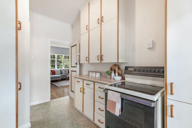 Photo of property in 27 Hayward Terrace, Waiwhetu, Lower Hutt, 5010