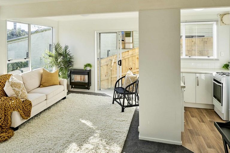 Photo of property in 4 Ensign Lane, Whitby, Porirua, 5024