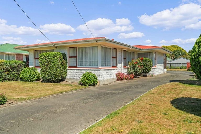Photo of property in 146 Springs Road, Hornby, Christchurch, 8042