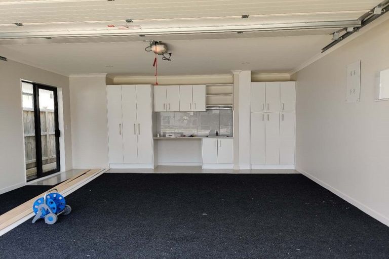 Photo of property in 17 Pinefield Road, Whenuapai, Auckland, 0618