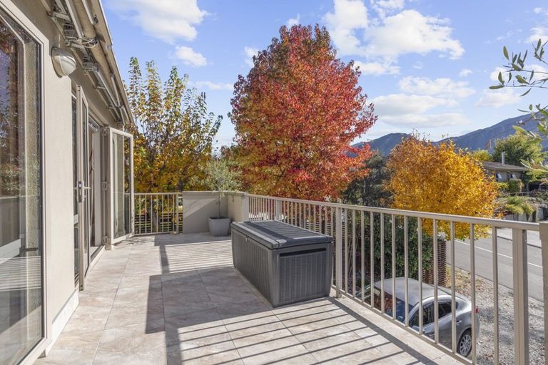 Photo of property in 21 Hood Crescent, Arrowtown, 9302