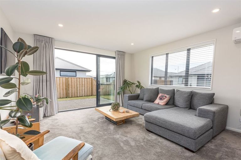 Photo of property in 21 Te Pakiaka Road, Pegasus, 7612