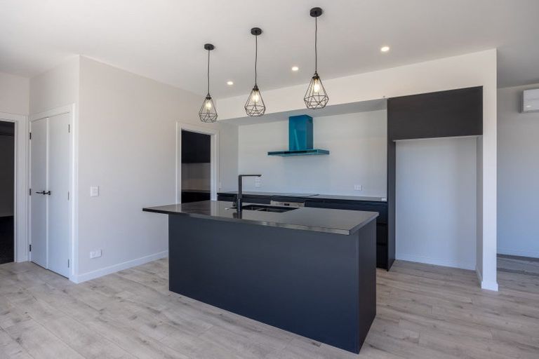 Photo of property in 27 The Heights Avenue, Wanaka, 9305