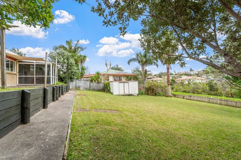 Photo of property in 47 Charlotte Street, Stanmore Bay, Whangaparaoa, 0932