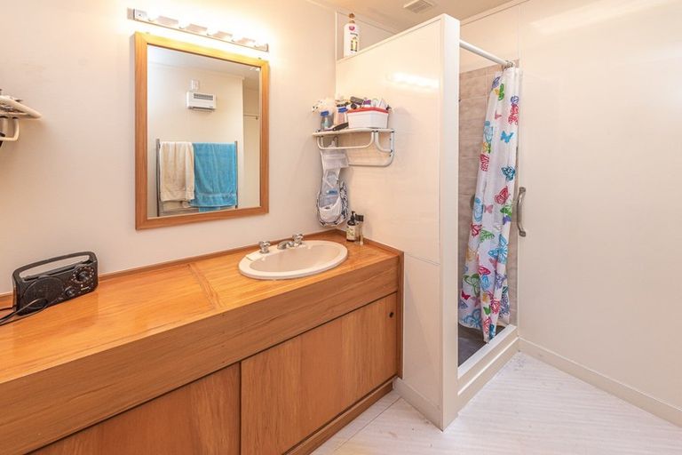 Photo of property in 3 Collier Place, Saint Johns Hill, Whanganui, 4501