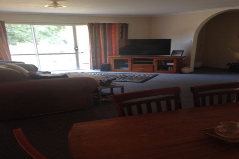 Photo of property in 1090 Kaipara Coast Highway, Kaukapakapa, 0873