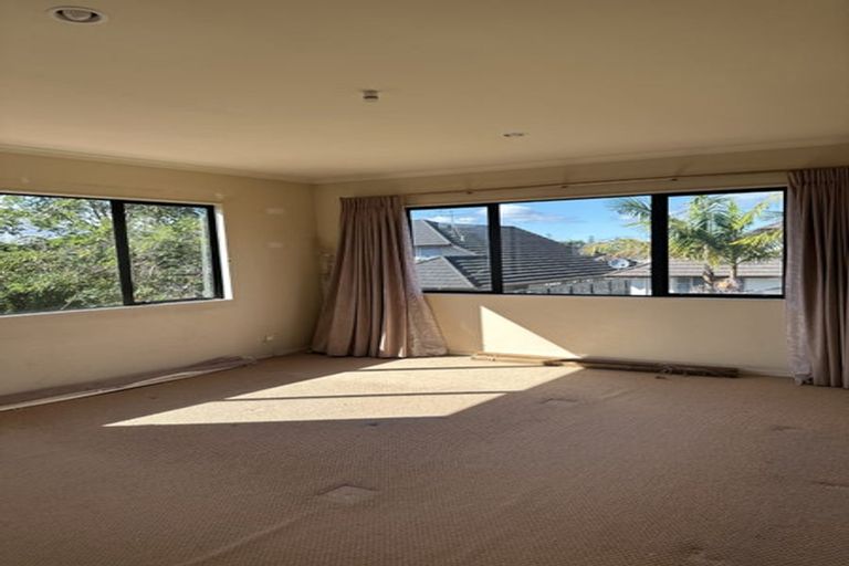 Photo of property in 49 Lilybank Crescent, East Tamaki, Auckland, 2013