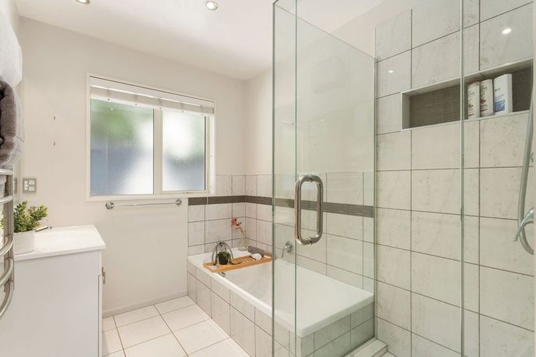 Photo of property in 317 Gardiners Road, Harewood, Christchurch, 8051