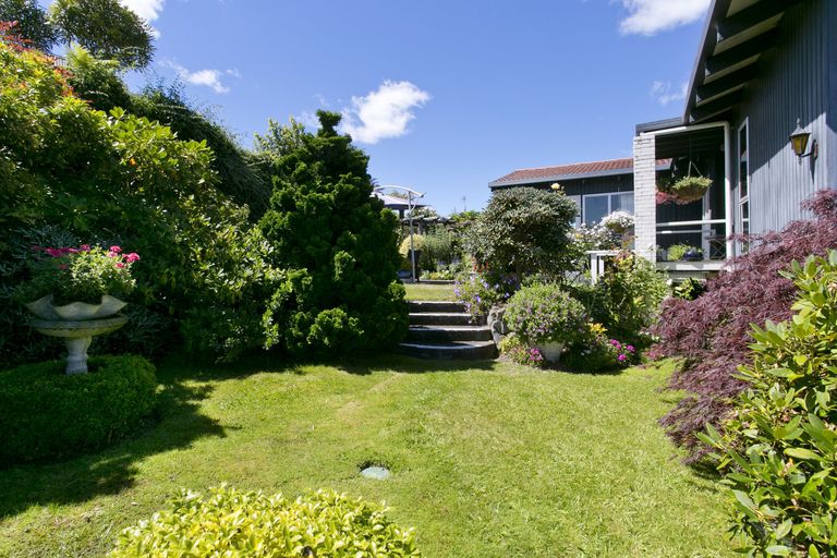 Photo of property in 43 Birch Street, Hilltop, Taupo, 3330