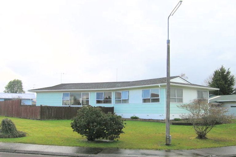 Photo of property in 6 Marion Place, Deanwell, Hamilton, 3206