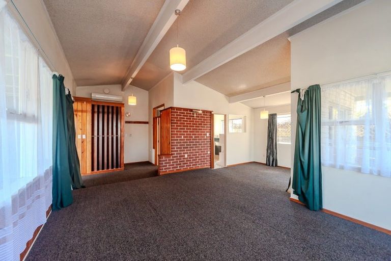 Photo of property in 59 Palmer Crescent, Silverstream, Upper Hutt, 5019