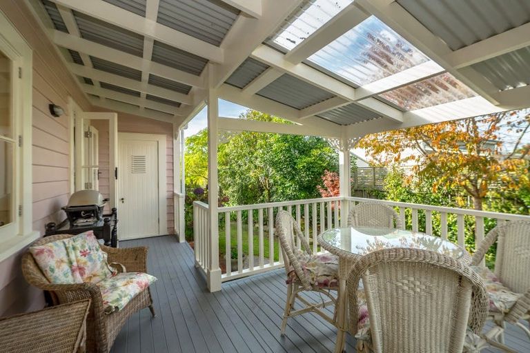 Photo of property in 10 Cotter Street, Greytown, 5712