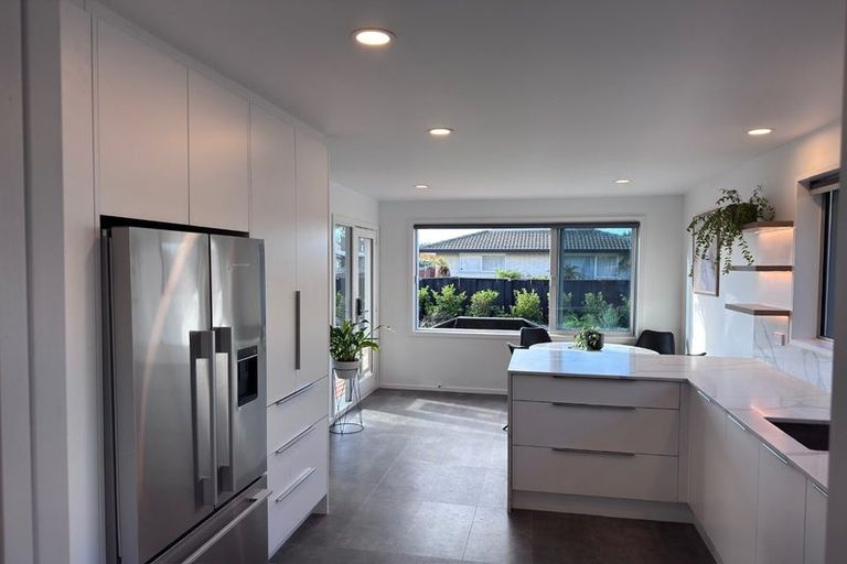 Photo of property in 22 Four Elms Place, Parklands, Christchurch, 8083