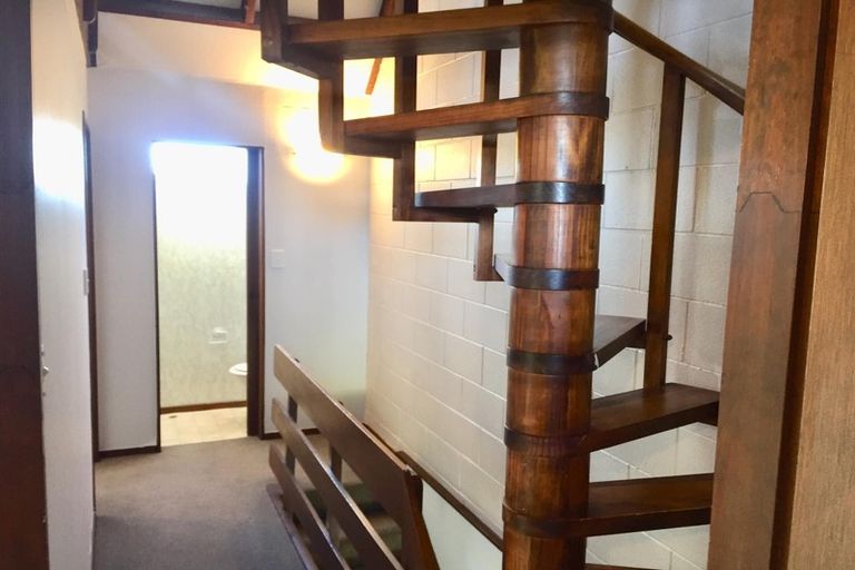 Photo of property in 4/31 Mana Avenue, Titahi Bay, Porirua, 5022