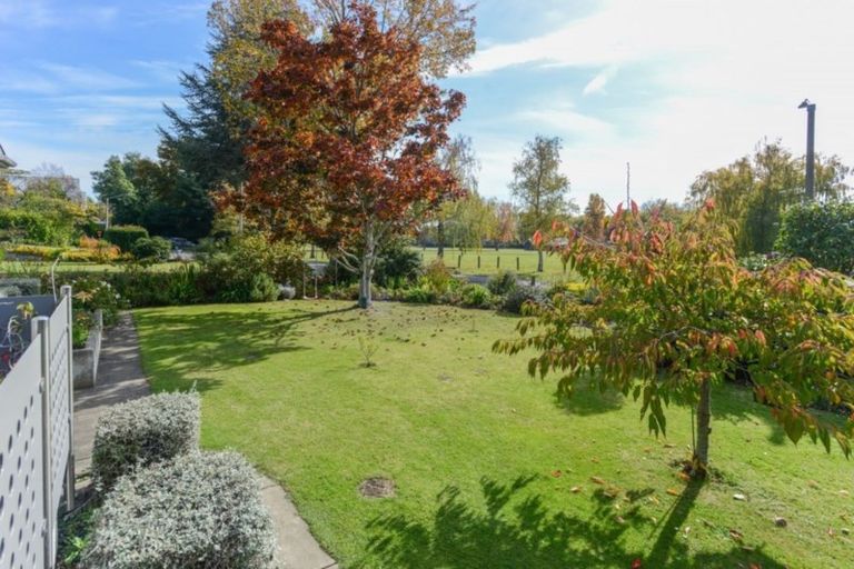Photo of property in 1 Hereworth Grove, Havelock North, 4130
