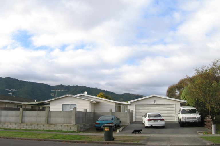 Photo of property in 80 Belvedere Avenue, Waikanae, 5036