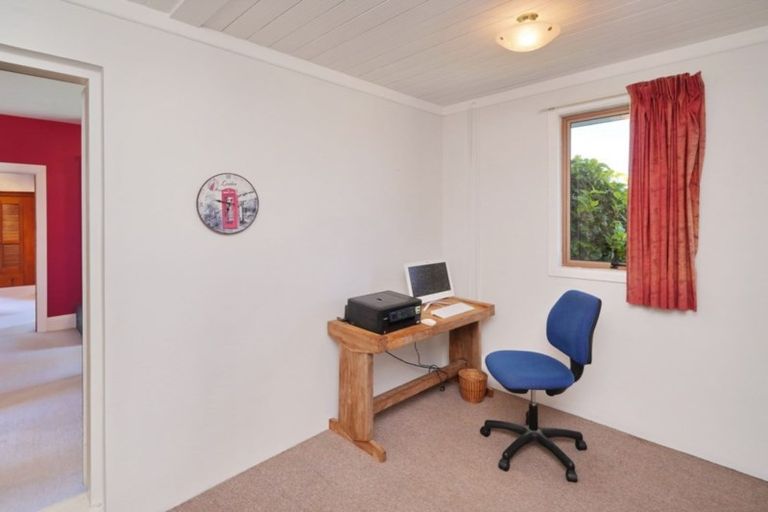 Photo of property in 120 Blackett Street, Rangiora, 7400
