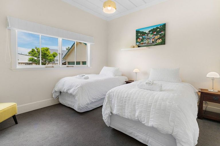 Photo of property in 98 Jellicoe Street, Martinborough, 5711