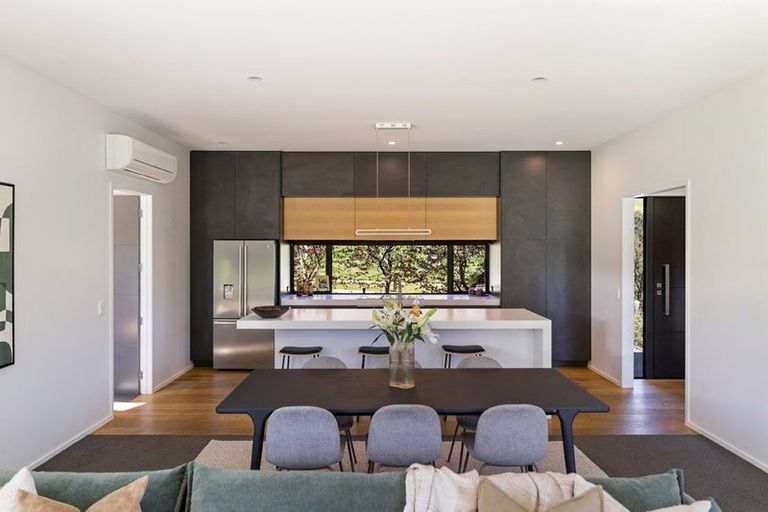 Photo of property in 6 Pendeen Crescent, Jacks Point, Queenstown, 9371