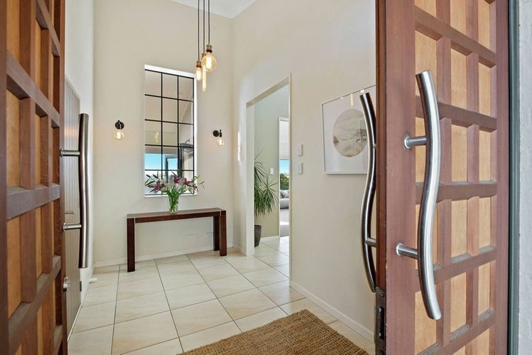 Photo of property in 66a Bradbury Road, Botany Downs, Auckland, 2010