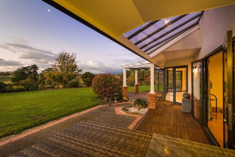 Photo of property in 335 Tutaki Road, Kelvin Grove, Palmerston North, 4470