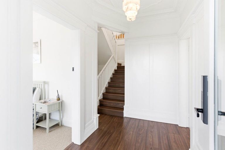 Photo of property in 104 Forbury Road, Saint Clair, Dunedin, 9012