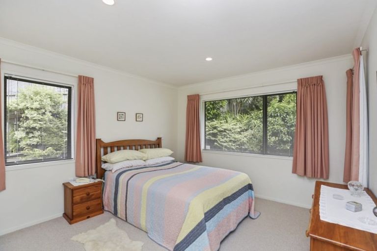 Photo of property in 10 Kororako Grove, Whalers Gate, New Plymouth, 4310