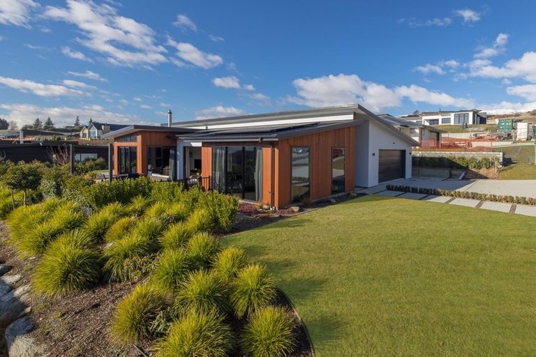 Photo of property in Meadowstone Alpha Series, 112 West Meadows Drive, Wanaka, 9305