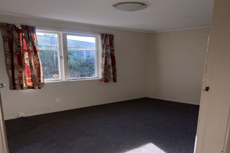 Photo of property in 40 Tahi Terrace, Glen Eden, Auckland, 0602