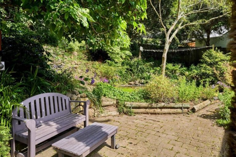 Photo of property in 339 Muritai Road, Eastbourne, Lower Hutt, 5013