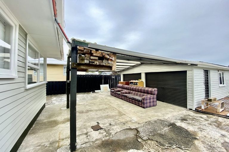 Photo of property in 73 Friesian Drive, Mangere, Auckland, 2022