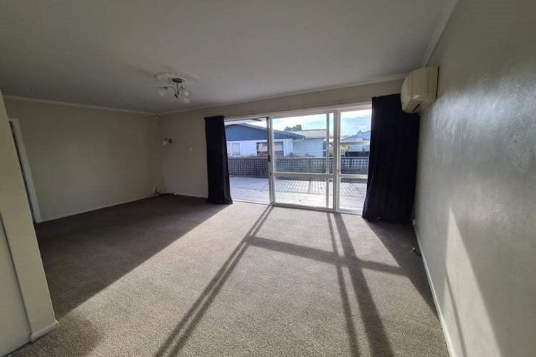 Photo of property in 27 Joanna Place, Deanwell, Hamilton, 3206