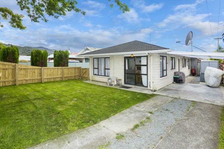 Photo of property in 1/6 Tararua Street, Trentham, Upper Hutt, 5018
