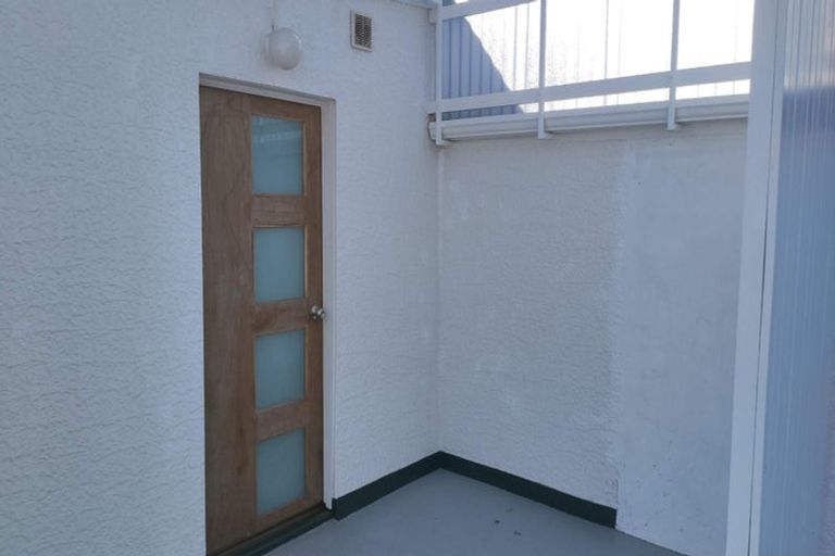 Photo of property in 111 North Belt, Lincoln, 7608