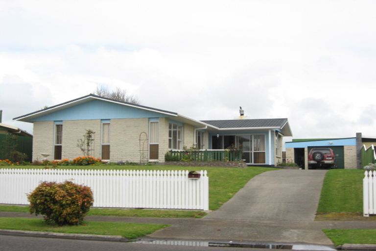 Photo of property in 3 Tawake Place, Waitara, 4320