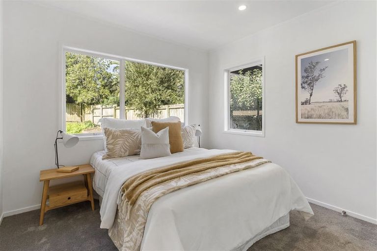 Photo of property in 5 Rambler Crescent, Beach Haven, Auckland, 0626