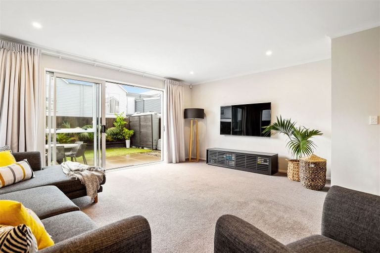 Photo of property in 8 Plover Road, Hobsonville, Auckland, 0616