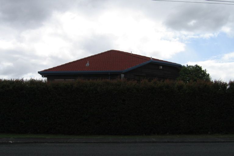 Photo of property in 4/4 Commodore Parry Road, Castor Bay, Auckland, 0620