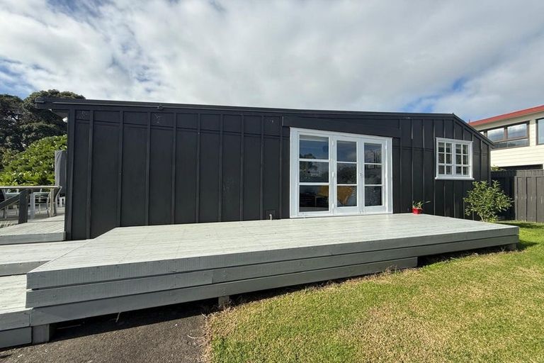 Photo of property in 75a Torkar Road, Clarks Beach, 2122