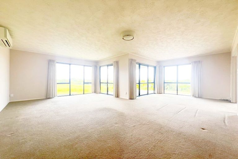 Photo of property in 34 Charles Dickens Drive, Mellons Bay, Auckland, 2014