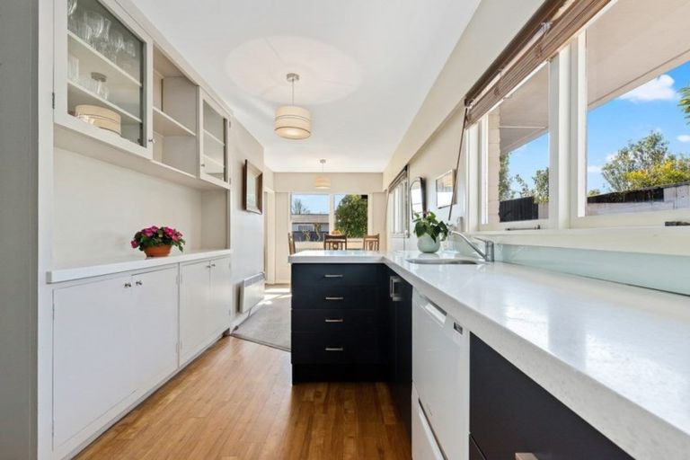 Photo of property in 1/19 Raxworthy Street, Ilam, Christchurch, 8041