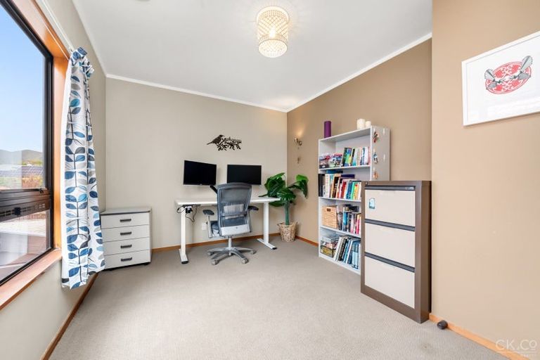 Photo of property in 2/88 Hautana Street, Woburn, Lower Hutt, 5010