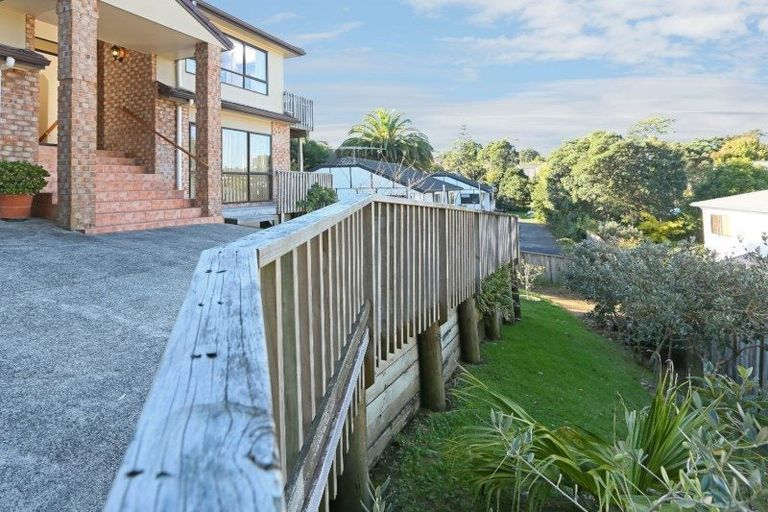 Photo of property in 26a Woodstock Road, Forrest Hill, Auckland, 0620